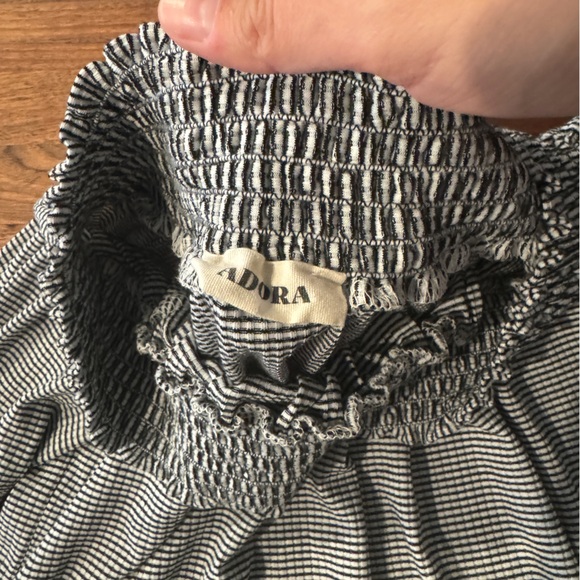 Adora Top - Picture 2 of 3